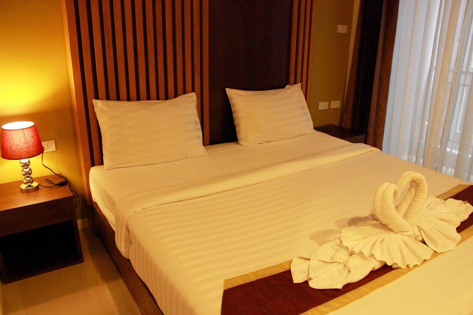 Tropical Sunset Hotel Patong Exterior photo