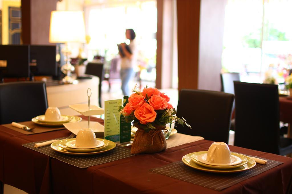 Tropical Sunset Hotel Patong Exterior photo